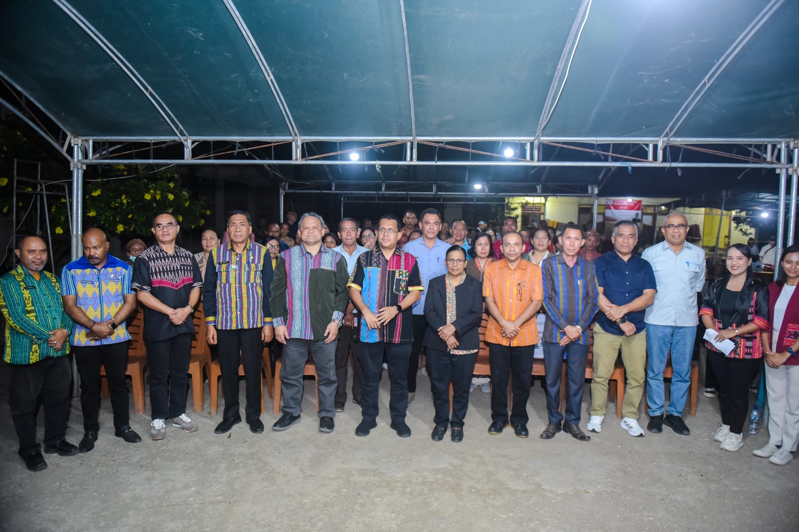 Gubernur Nusa Tenggara Timur melakukan kunjungan kerja ke salah satu desa binaan dalam rangka meninjau langsung perkembangan program : Sinergi SMK Bangun Desa untuk Kemandirian Lokal